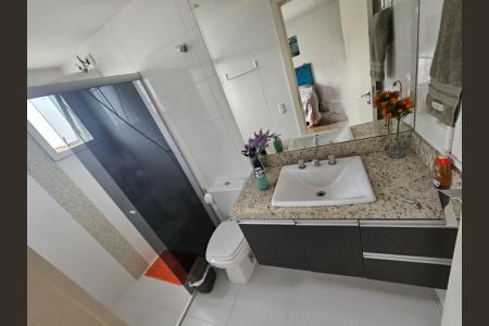 Casa de condomínio para alugar com 122m², 3 quartos e 1 vagaBanheiro