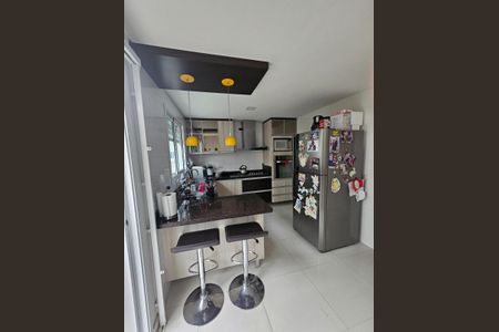 Casa de condomínio para alugar com 122m², 3 quartos e 1 vagaCozinha