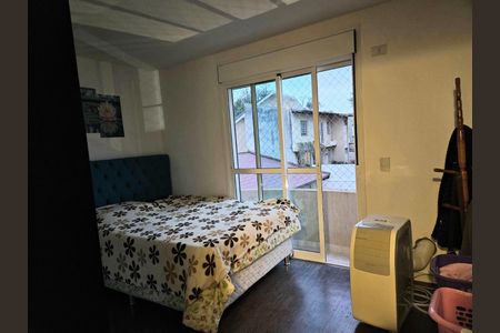 Quarto 1 de casa de condomínio para alugar com 3 quartos, 122m² em Bom Retiro, Curitiba