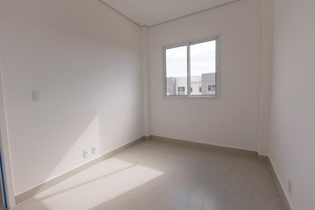 Quarto 1 de apartamento para alugar com 2 quartos, 46m² em Jardins do Império, Indaiatuba