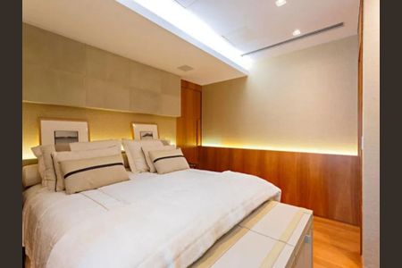 Apartamento à venda com 2 quartos, 123m² em Itaim Bibi, São Paulo