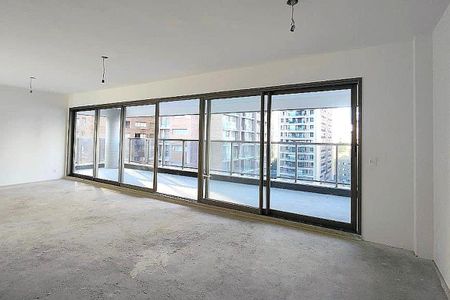 Apartamento à venda com 4 quartos, 212m² em Cerqueira César, São Paulo
