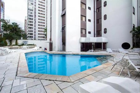 Apartamento à venda com 40m², 1 quarto e 1 vaga