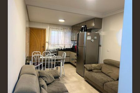 Casa à venda com 3 quartos, 110m² em Parque Maria Domitila, São Paulo