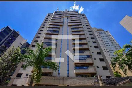 Apartamento à venda com 194m², 3 quartos e 2 vagasFachada