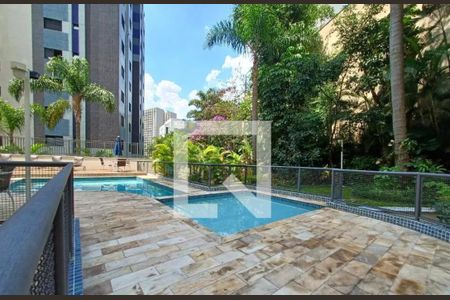 Apartamento à venda com 194m², 3 quartos e 2 vagasÁrea comum - Piscina