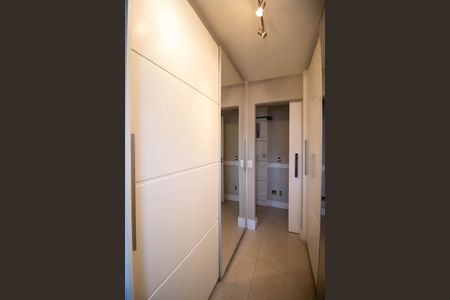 Apartamento à venda com 194m², 3 quartos e 2 vagasCorredor