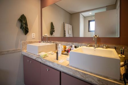 Apartamento à venda com 194m², 3 quartos e 2 vagasBanheiro da Suíte 3