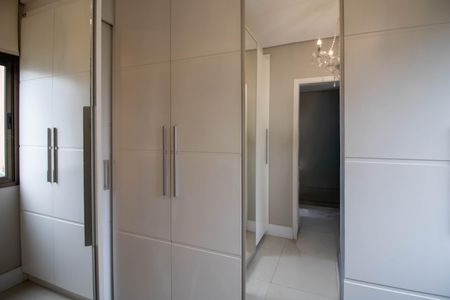 Apartamento à venda com 194m², 3 quartos e 2 vagasCloset da suíte 3