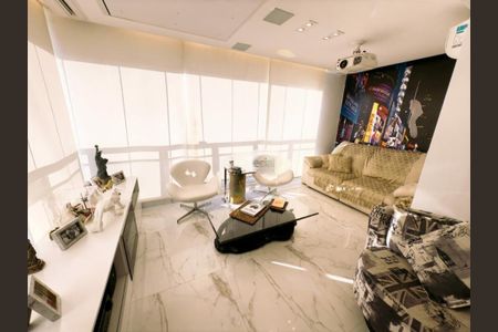 Apartamento à venda com 4 quartos, 240m² em Vila Gomes Cardim, São Paulo