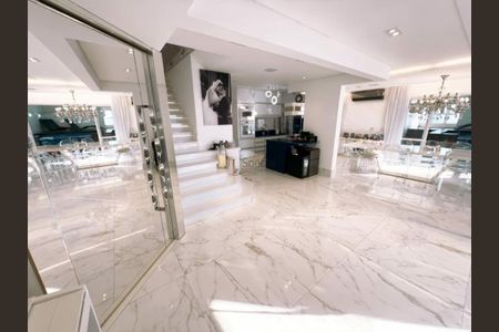 Apartamento à venda com 4 quartos, 240m² em Vila Gomes Cardim, São Paulo