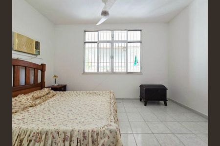 Casa à venda com 4 quartos, 400m² em Santa Rosa, Niterói