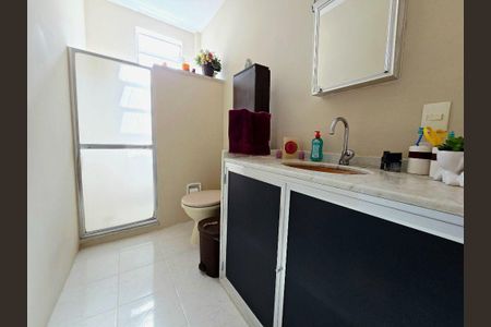 Casa à venda com 4 quartos, 400m² em Santa Rosa, Niterói