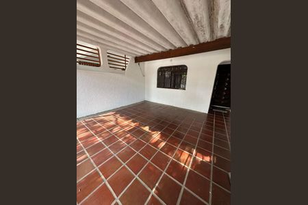 Casa à venda com 120m², 2 quartos e 2 vagas Casa à venda com 120m², 2 quartos e 2 vagasFoto 04