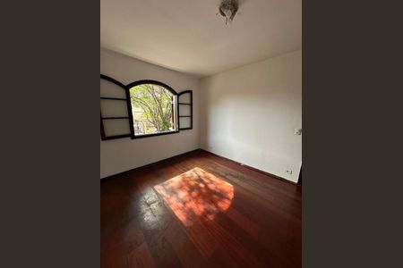 Foto 08 de casa à venda com 2 quartos, 120m² em Jardim Ester, São Paulo