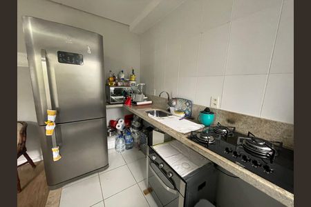 Apartamento para alugar com 47m², 2 quartos e 1 vaga Apartamento para alugar com 47m², 2 quartos e 1 vagaCozinha e Área de Serviço