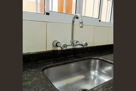 Casa à venda com 105m², 2 quartos e 1 vaga