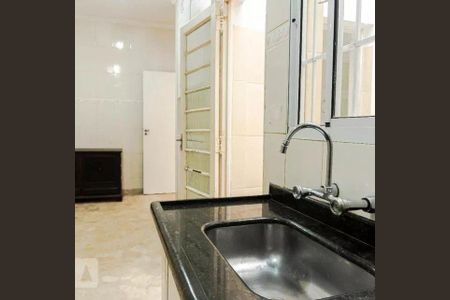 Casa à venda com 105m², 2 quartos e 1 vaga