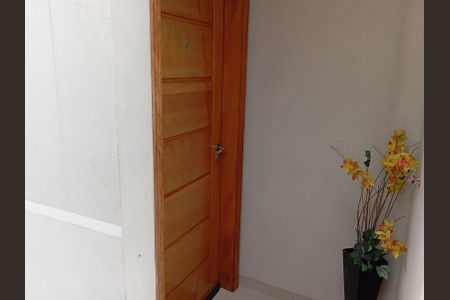 Casa à venda com 74m², 2 quartos e 1 vaga