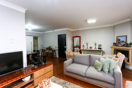 Sala de apartamento à venda com 3 quartos, 145m² em Real Parque, São Paulo
