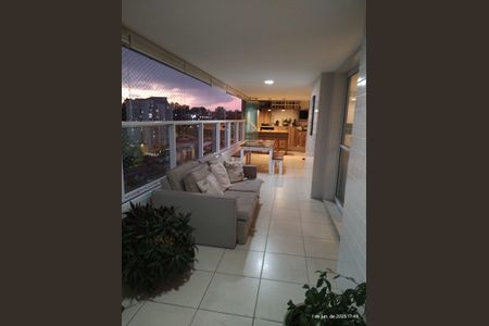 Apartamento à venda com 184m², 3 quartos e 2 vagas