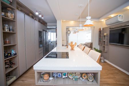 Apartamento à venda com 2 quartos, 68m² em Vila Apiai, Santo André