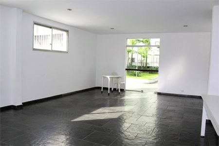 Apartamento à venda com 135m², 3 quartos e 3 vagas