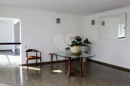 Apartamento à venda com 135m², 3 quartos e 3 vagas