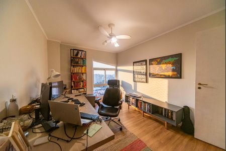 Apartamento à venda com 199m², 4 quartos e 2 vagasQuarto 1