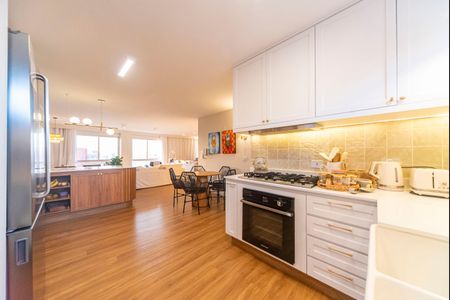 Apartamento à venda com 199m², 4 quartos e 2 vagasCozinha