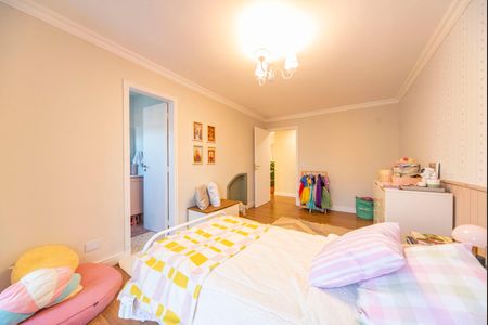 Apartamento à venda com 199m², 4 quartos e 2 vagasSuíte 2