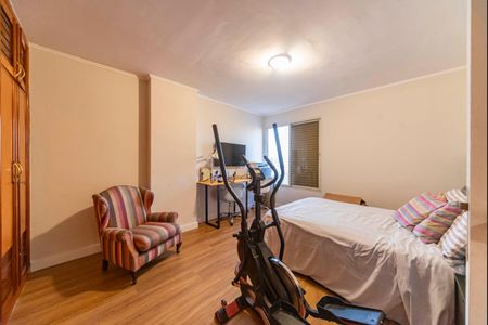 Apartamento à venda com 199m², 4 quartos e 2 vagasQuarto 2