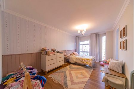 Apartamento à venda com 199m², 4 quartos e 2 vagasQuarto 3