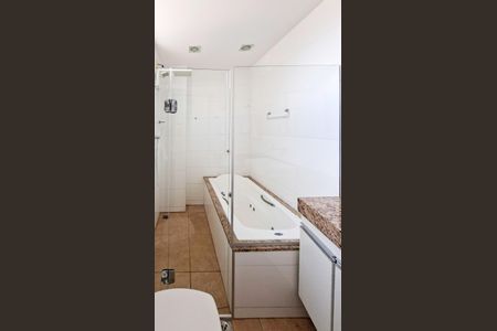 Apartamento para alugar com 85m², 3 quartos e 1 vaga Apartamento para alugar com 85m², 3 quartos e 1 vagaBanheiro da Suíte