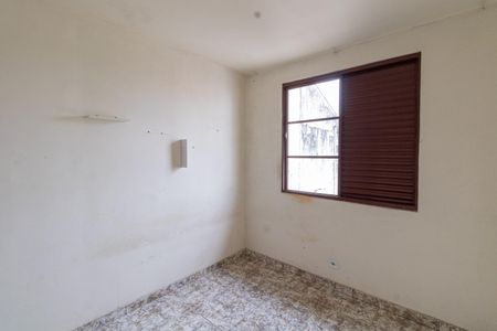 Quarto 2 de apartamento à venda com 2 quartos, 45m² em Itaquera, São Paulo
