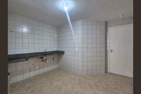 Apartamento para alugar com 115m², 2 quartos e 2 vagasCozinha