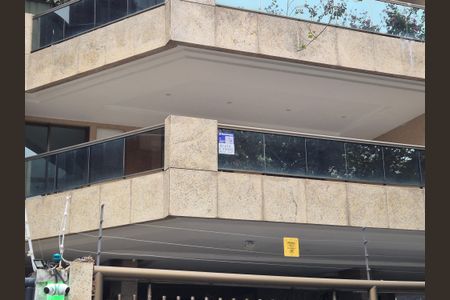 Apartamento para alugar com 115m², 2 quartos e 2 vagasPlaca