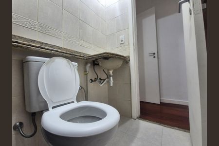 Apartamento para alugar com 115m², 2 quartos e 2 vagasBanheiro