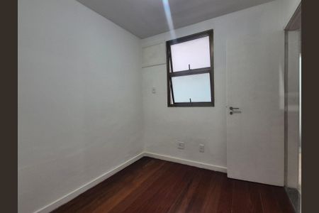 Apartamento para alugar com 115m², 2 quartos e 2 vagasQuarto de Serviço
