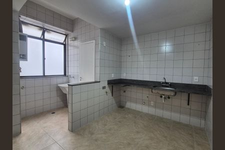 Apartamento para alugar com 115m², 2 quartos e 2 vagasCozinha