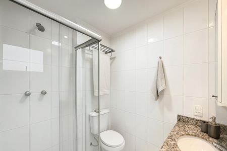 Apartamento à venda com 65m², 1 quarto e 2 vagasBanheiro da Suíte