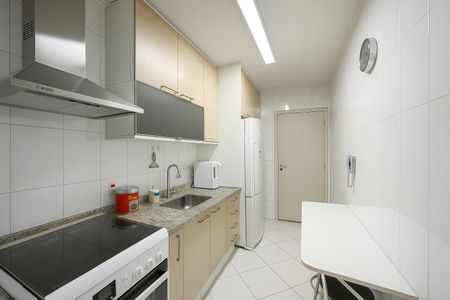 Apartamento à venda com 65m², 1 quarto e 2 vagasCozinha