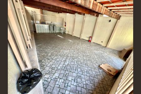 Apartamento à venda com 49m², 2 quartos e 1 vaga Apartamento à venda com 49m², 2 quartos e 1 vagaÁrea comum - Salão de festas