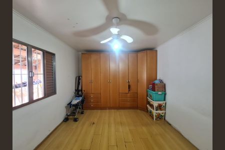 Casa à venda com 164m², 3 quartos e 3 vagas Casa à venda com 164m², 3 quartos e 3 vagasQuarto