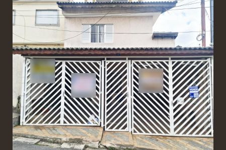 Casa à venda com 164m², 3 quartos e 3 vagas Casa à venda com 164m², 3 quartos e 3 vagasFachada