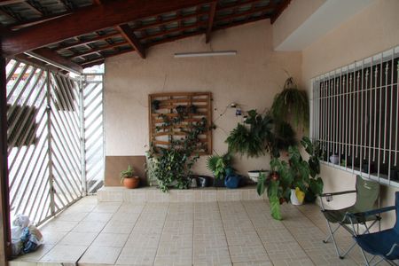 Casa à venda com 164m², 3 quartos e 3 vagasGaragem