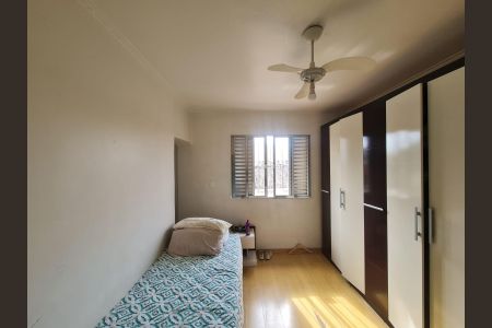 Casa à venda com 164m², 3 quartos e 3 vagas Casa à venda com 164m², 3 quartos e 3 vagasQuarto 2