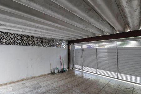 Casa à venda com 150m², 4 quartos e 2 vagas Casa à venda com 150m², 4 quartos e 2 vagasGaragem