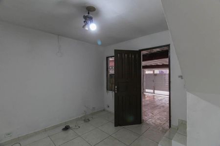 Casa à venda com 150m², 4 quartos e 2 vagas Casa à venda com 150m², 4 quartos e 2 vagasSala