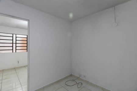 Casa à venda com 150m², 4 quartos e 2 vagas Casa à venda com 150m², 4 quartos e 2 vagasSala